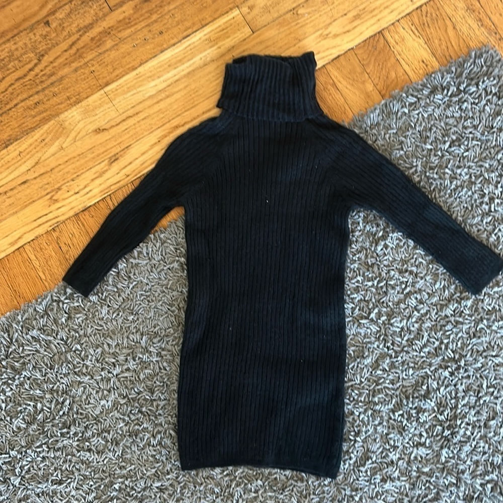 Vince Black 100% Cashmere Turtle Neck Size XS